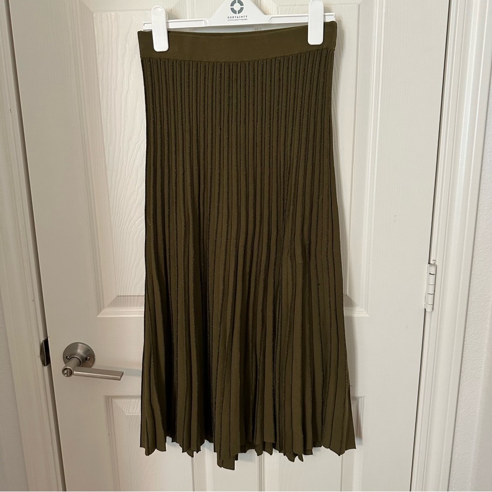 Ann Taylor Olive green pleated midi skirt